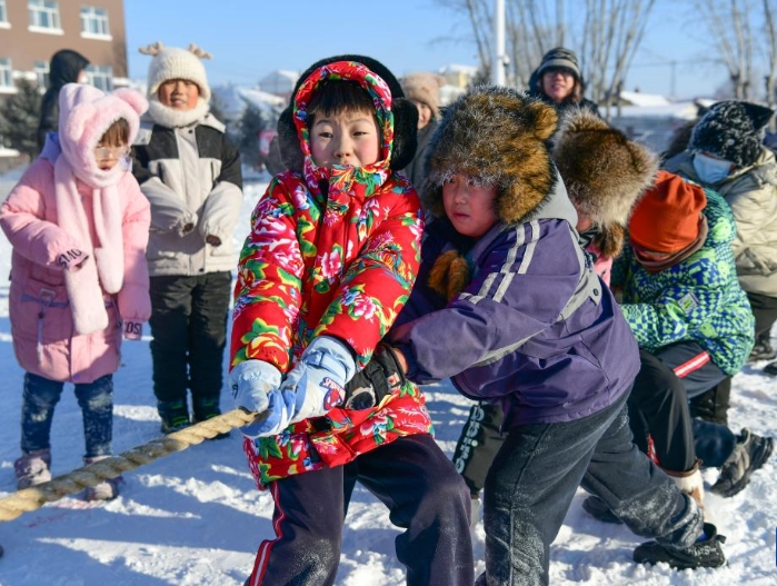 呼伦贝尔开启“雪假”：青少年赴冰雪之约