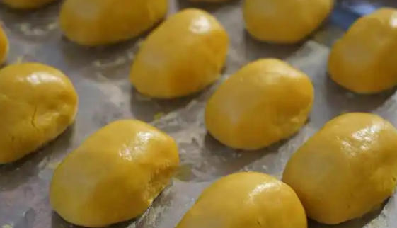 山西长子黄蒸：坚守古艺 传统美食焕发新活力