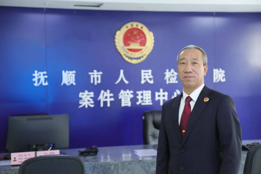 “全国模范检察官”潘非琼：用一生铸忠诚 