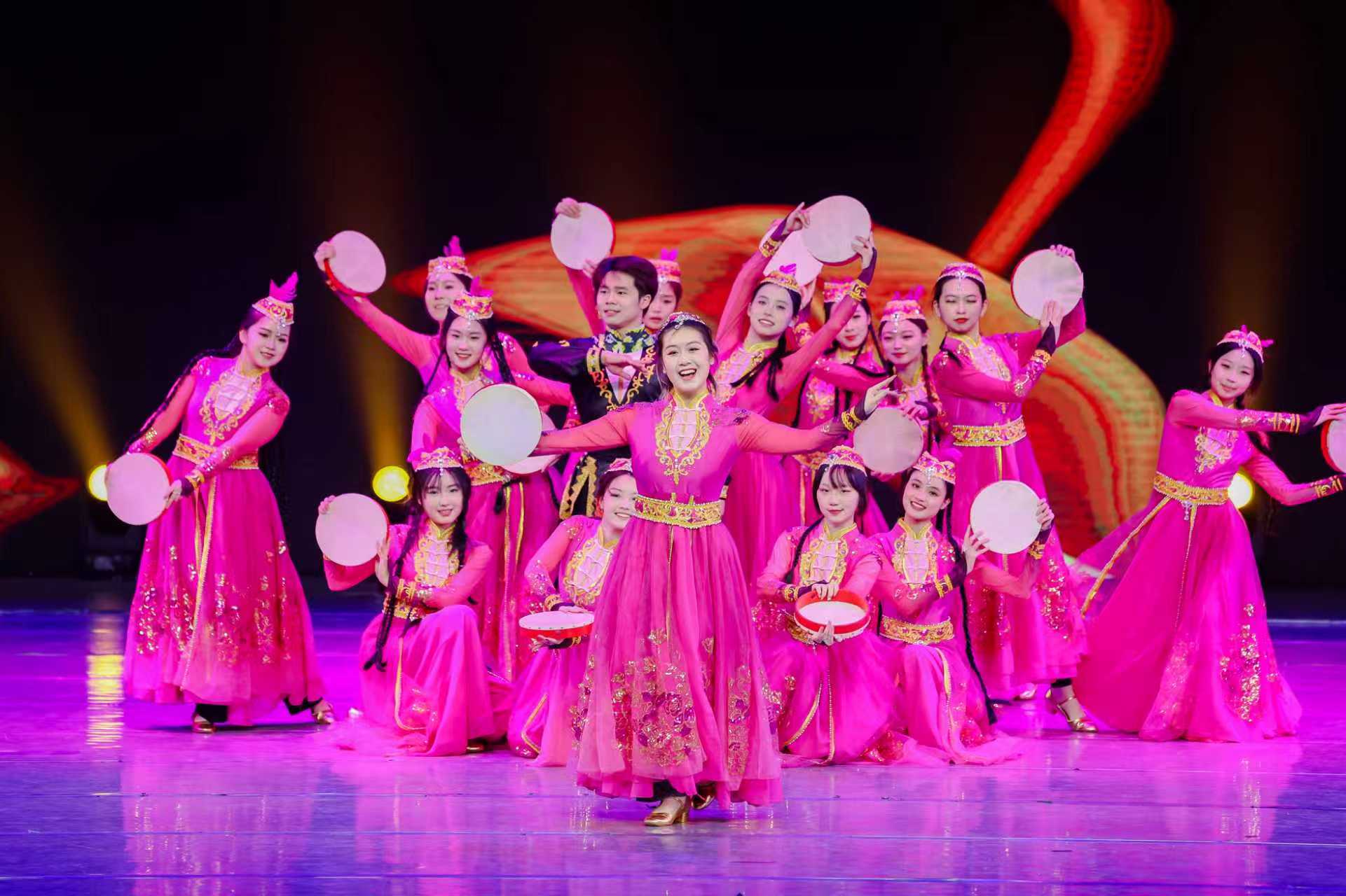 ​“石榴花开·同心向党”