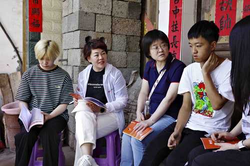 左二、12日5版（沪站，履职一年间）履职(9095493)-20260112100059