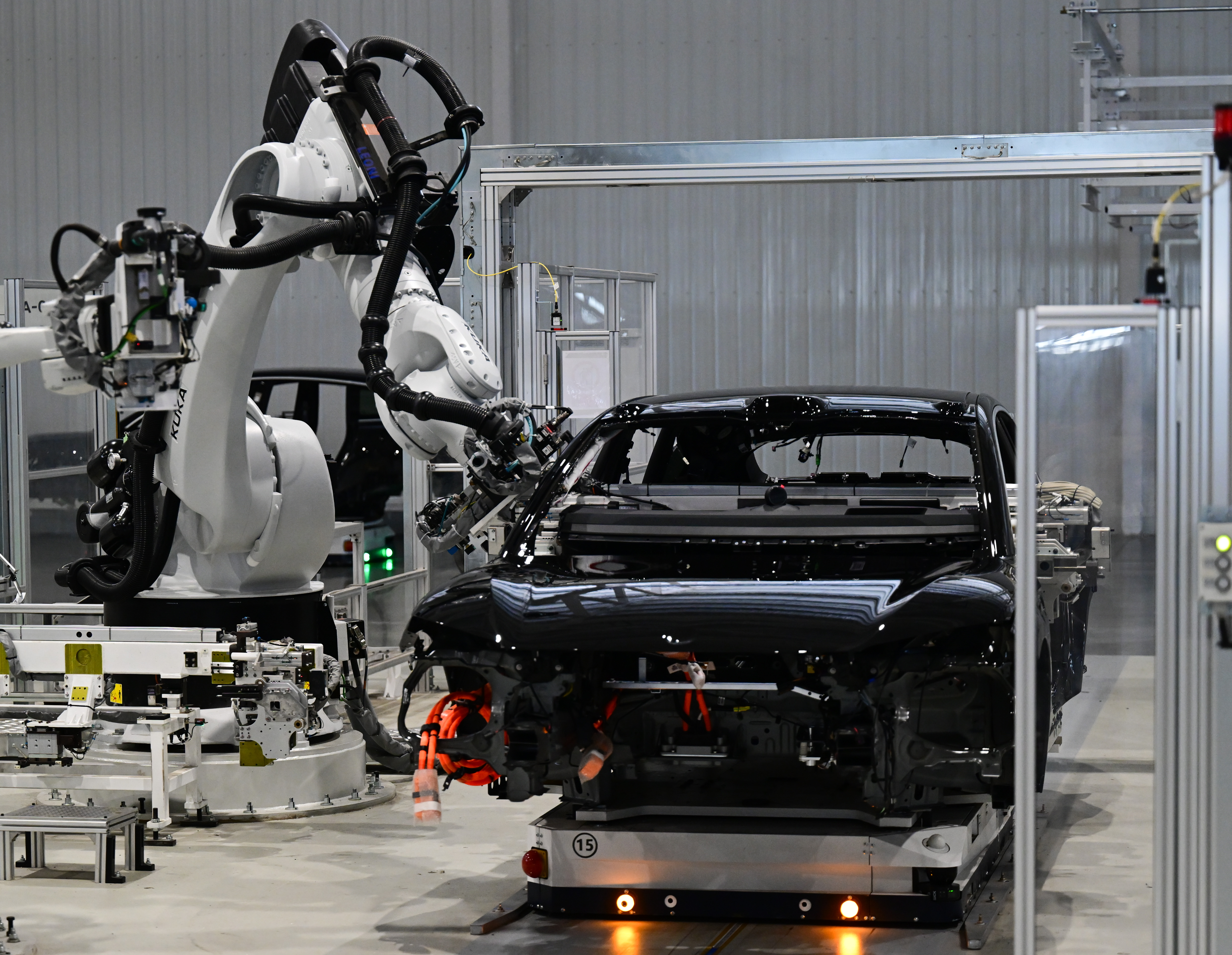 2025行业经济燃动中国