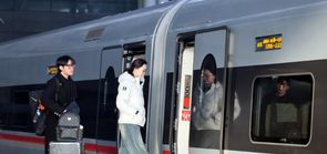 京津冀首开环线高铁