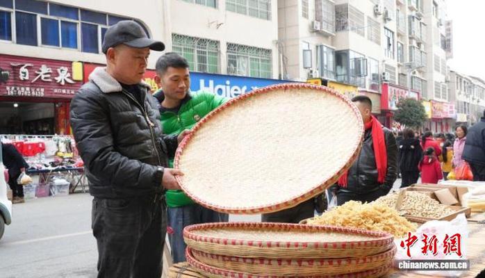 新春走基层丨江西修水：山乡大集年味浓 助农增收有妙方