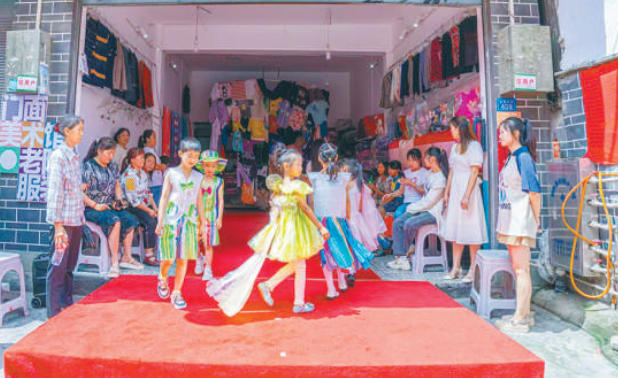 在双向奔赴中书写温暖鲜活的文化篇章（看文化）