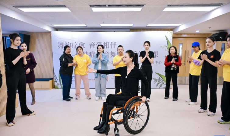 艺术疗愈守护孤独症患儿