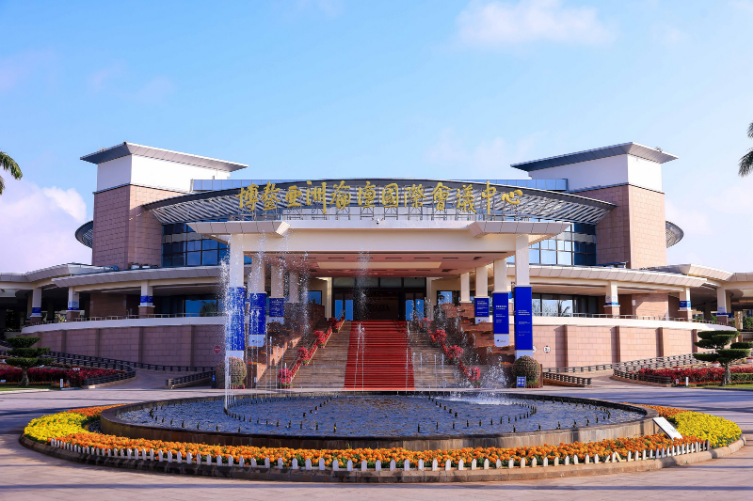 从草原到大海，伊利八度携手博鳌逐“新”造未来