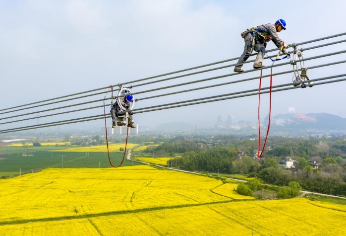 安徽：电网重点工程施工忙