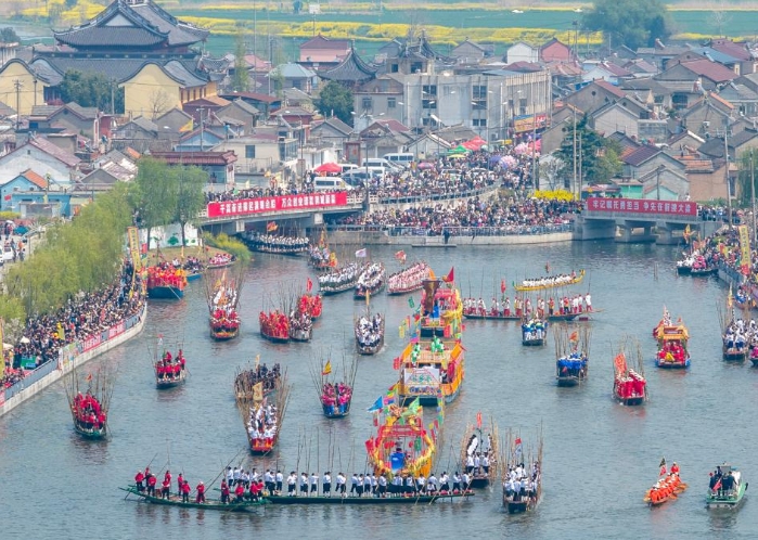 江苏兴化：茅山会船