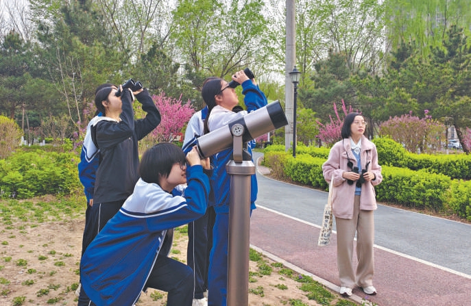 120所中小学把课堂搬进公园