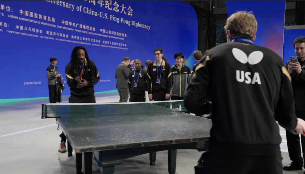 时政镜距离丨跨越55载，再续“乒乓情缘”