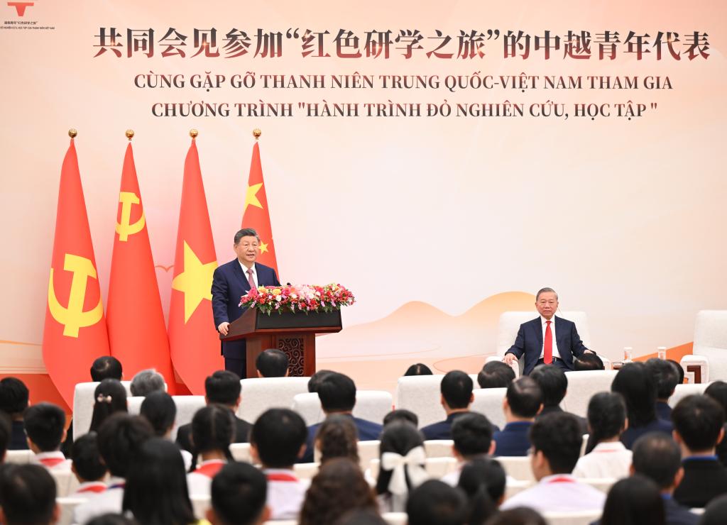 让中越“同志加兄弟”的深厚情谊焕发青春光彩