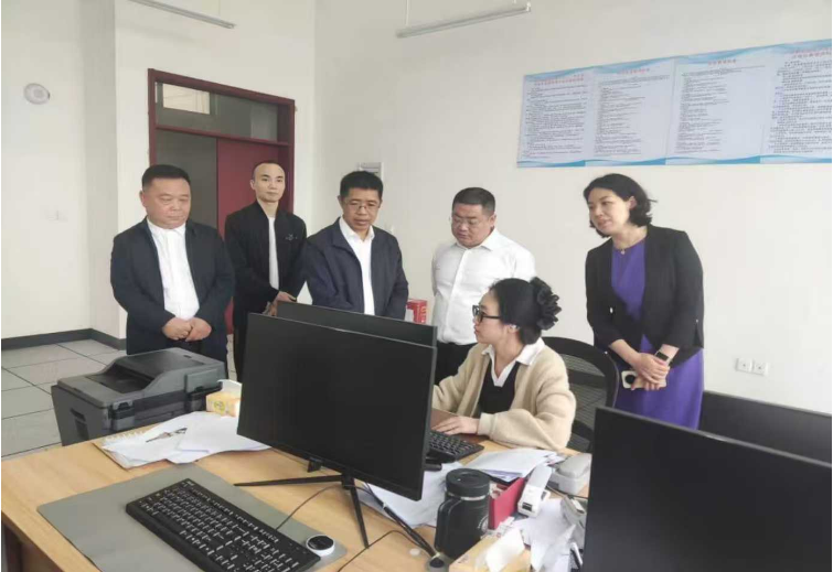 民盟广安市委会组织盟员企业开展社区慰问暨调研活动