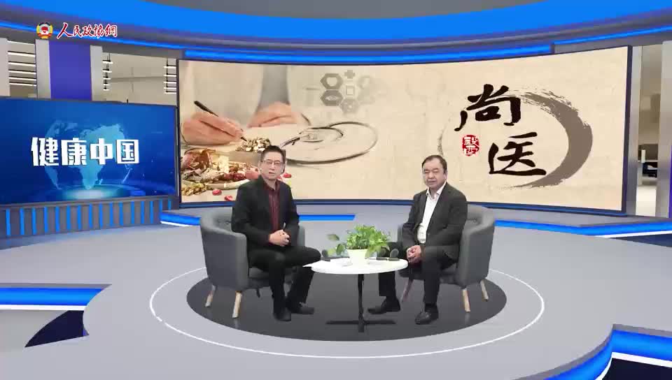 尚医丨从安宁疗护到AED急救，向华委员操心的每件事，都是百姓关心的事