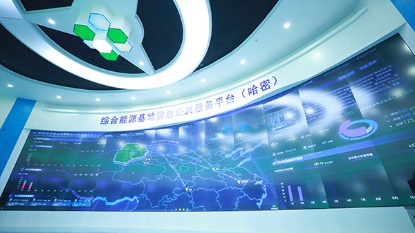 戈壁滩崛起“新”力量 哈密向新而行