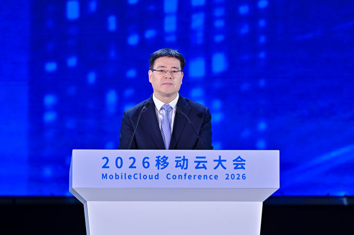 中国移动董事长陈忠岳：移动云 智能新空间