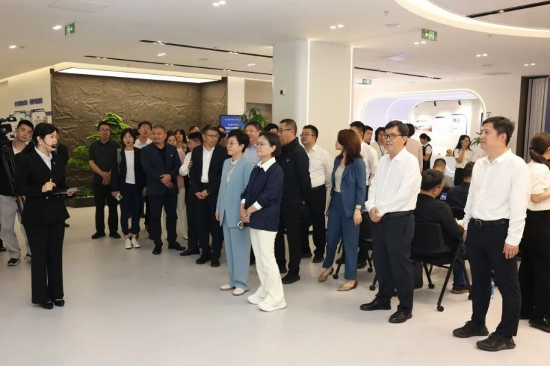 兴融聚力 丰享未来 科技创新企业金融服务交流会暨复兴丰华营商厅启动圆满举行