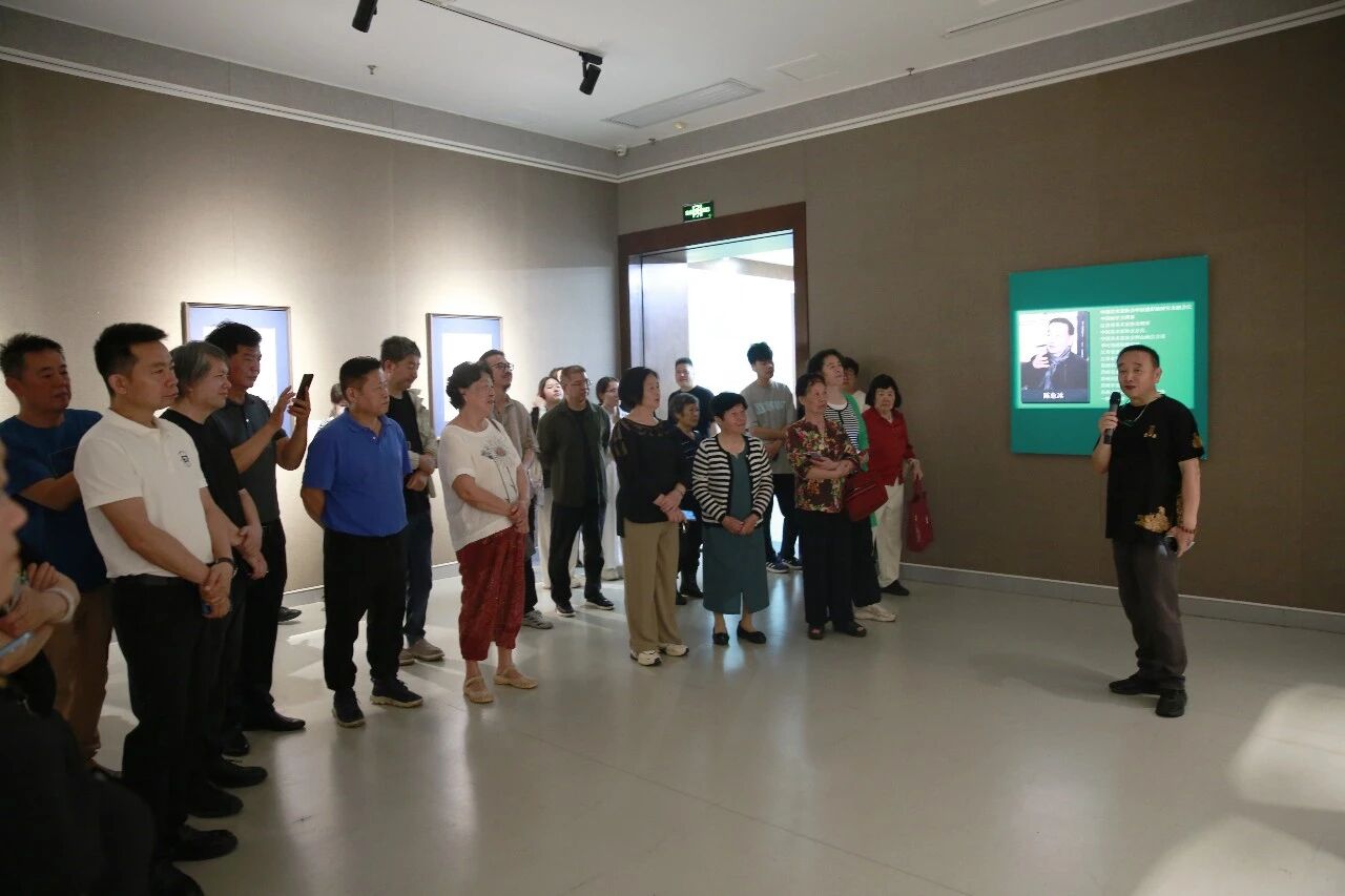  陈危冰田园诗意画展艺术雅集活动在桂林美术馆举行