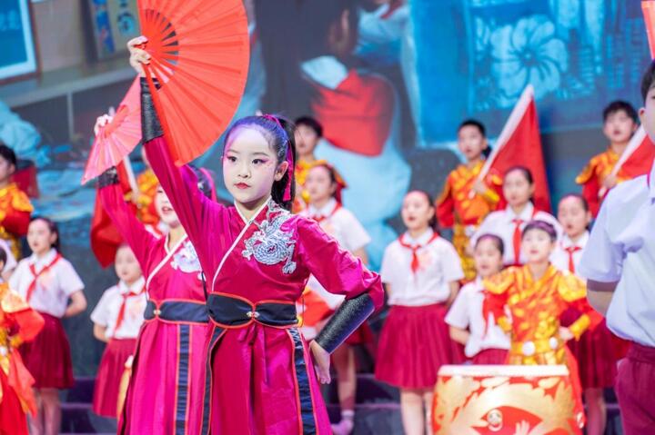 从一封回信到千万少年的阅读接力，这场成果展聆听书香里的“拔节声”