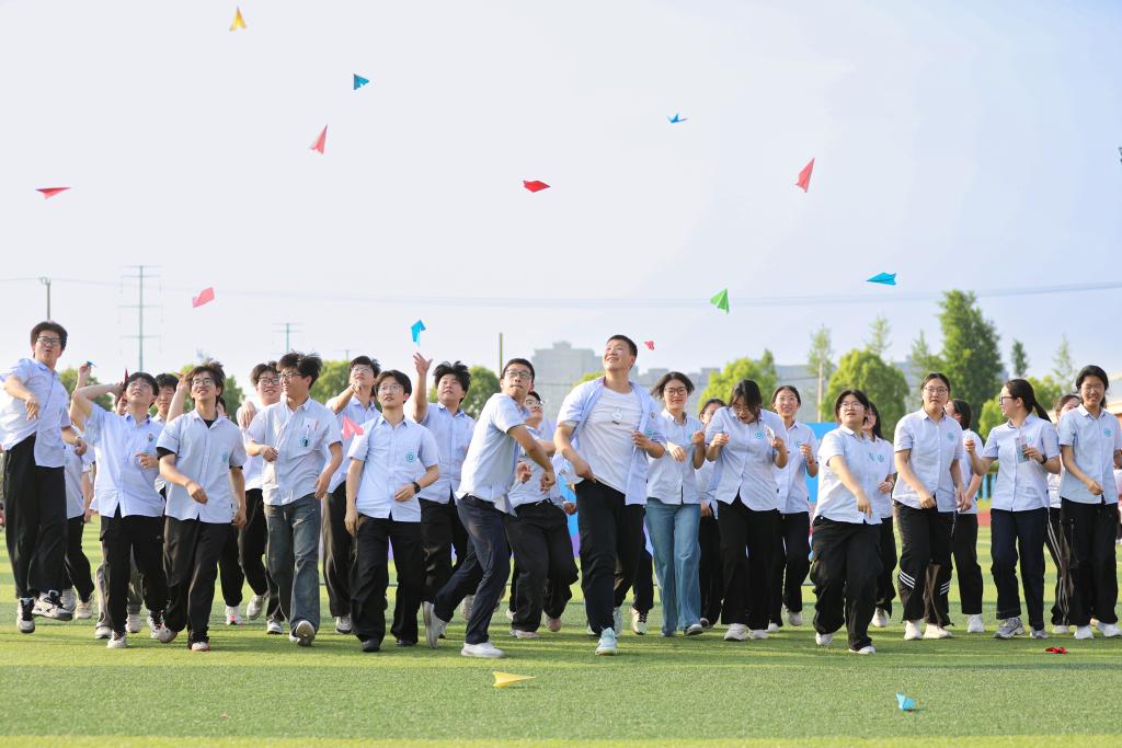 考前紧张是本能 用“平常心”为高考“助攻”