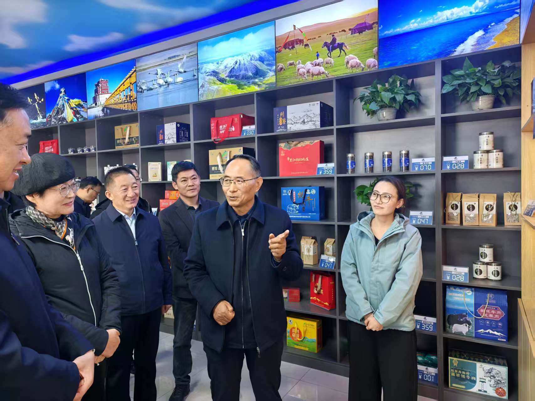 步履踏江源 良策兴高原