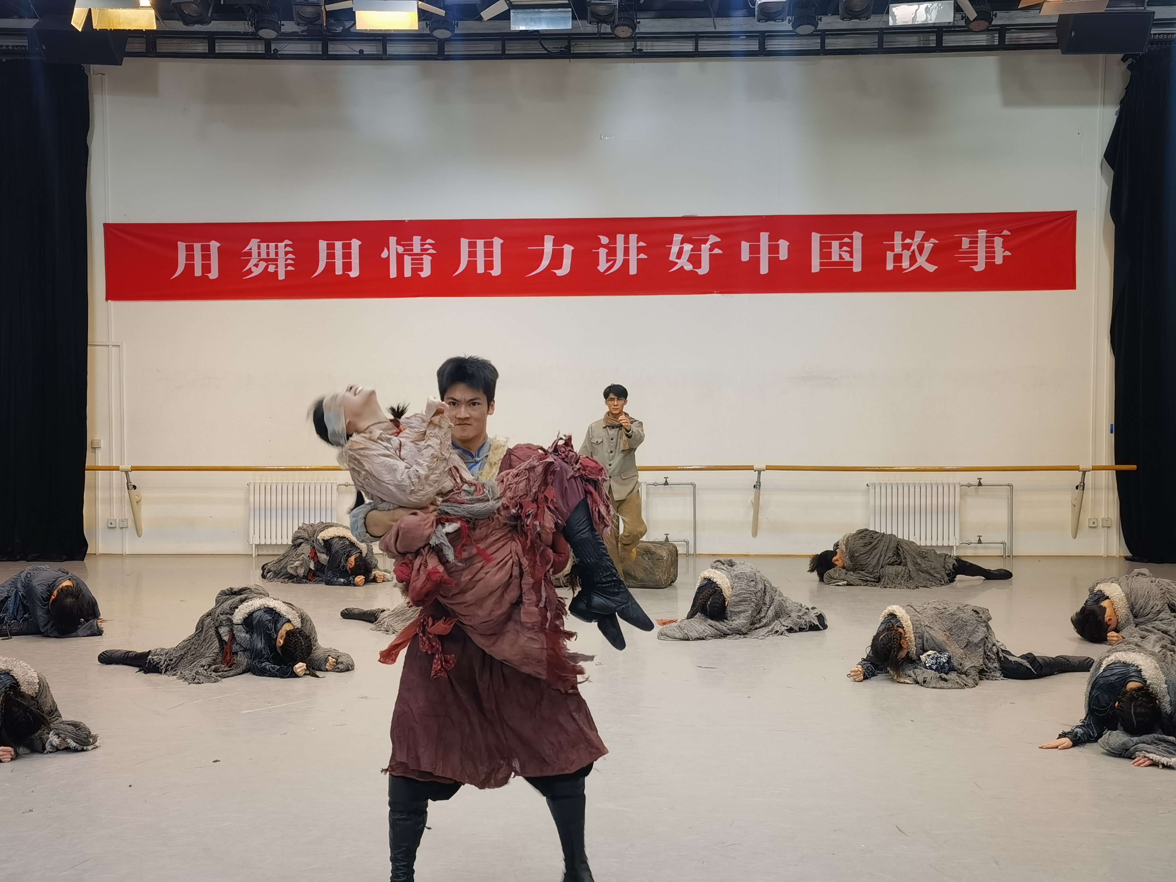 舞韵同心，共话中国故事