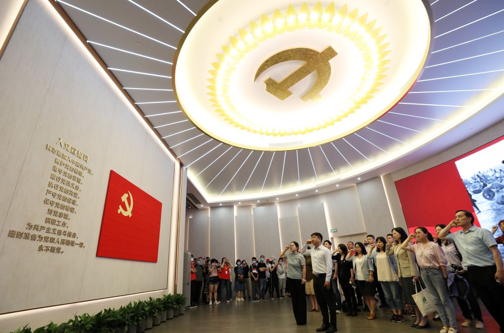 世界读懂中国共产党｜“保持旺盛生命力的重要秘诀”