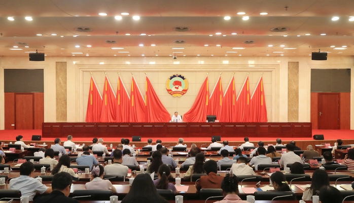 孙大伟讲授树立和践行正确政绩观学习教育专题党课