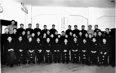 方先之：敢为人先 仁心济世