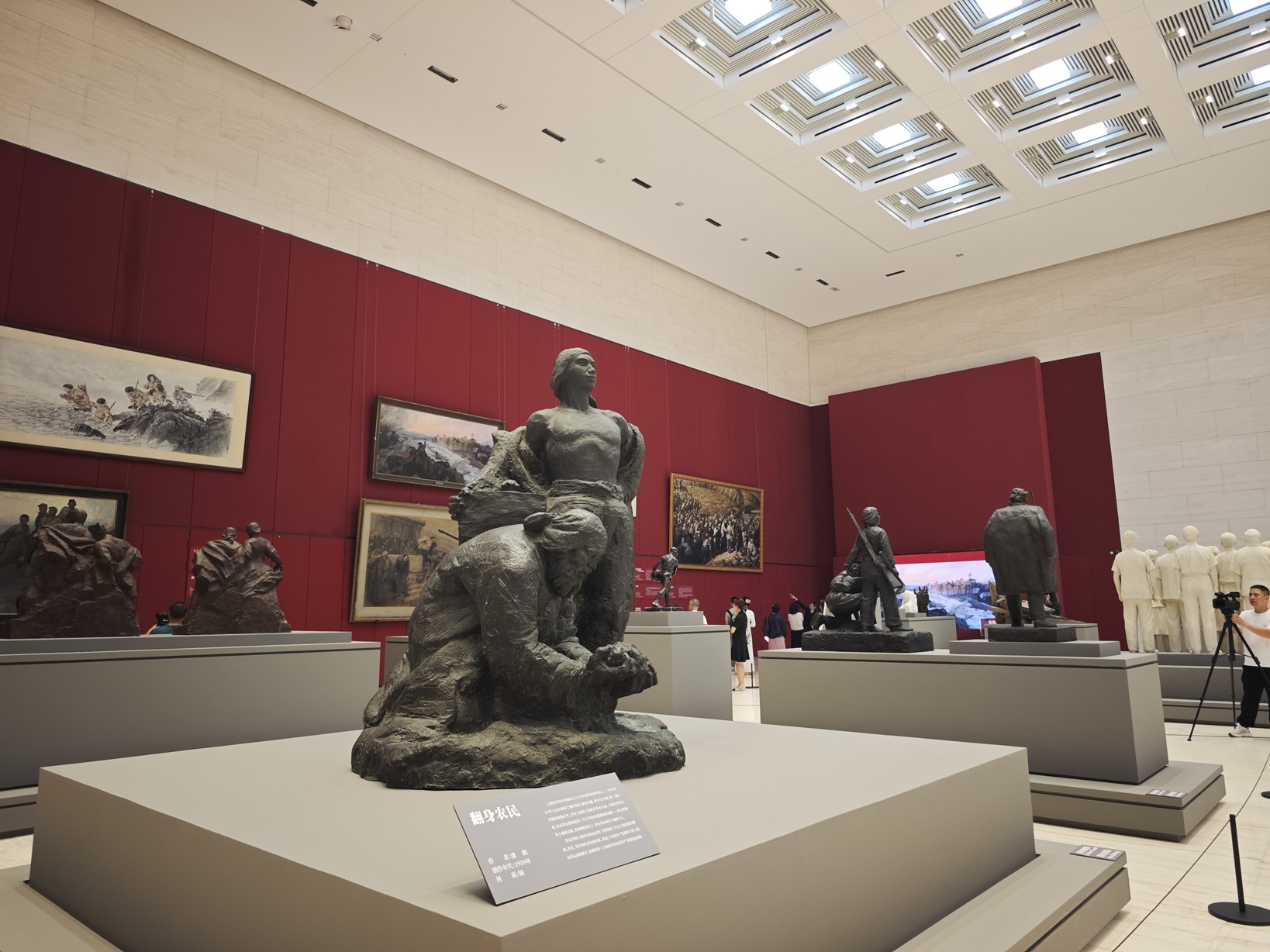 中国国家博物馆展出馆藏经典美术作品
