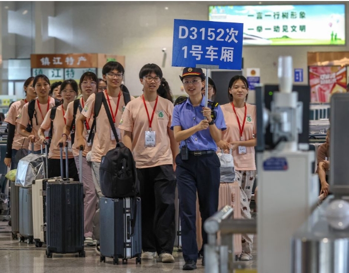 江苏大学学生暑期赴安徽金寨支教