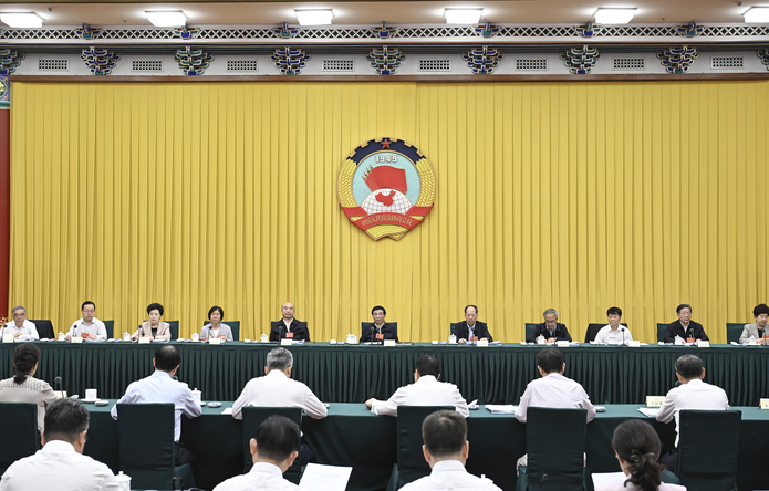 全国政协召开“加快农业农村现代化”专题协商会 王沪宁出席并讲话