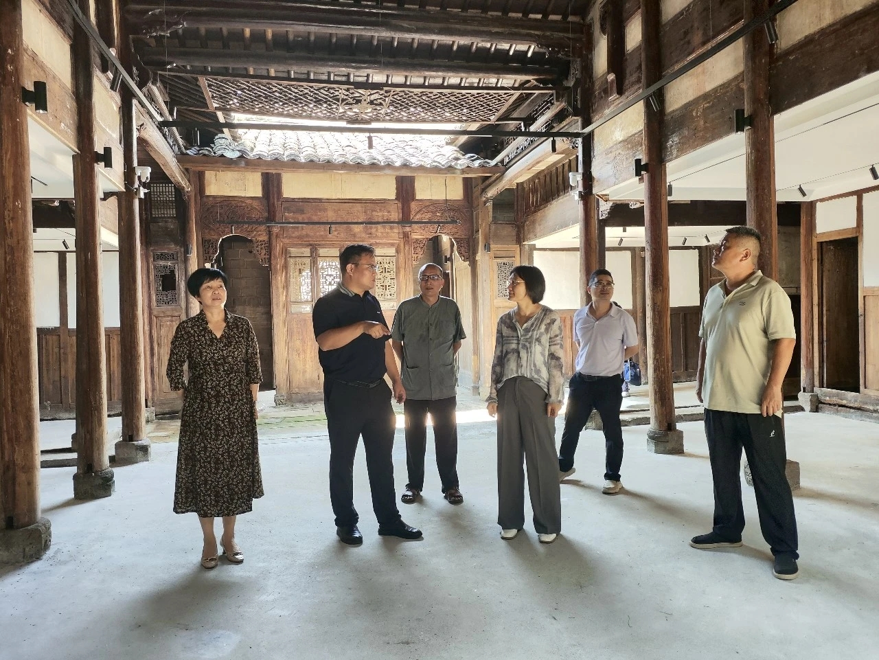 民盟抚州市委会赴嵩湖乡开展“留住乡愁”专题调研 赋能乡村文化振兴