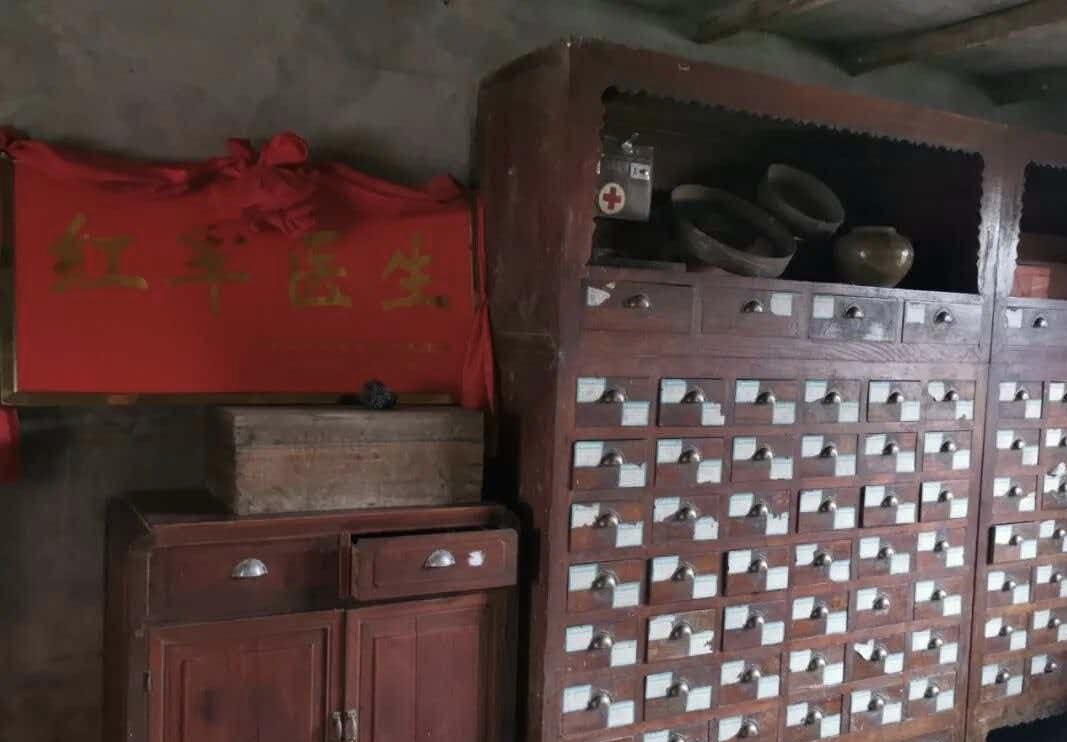 贺龙来到清水湾