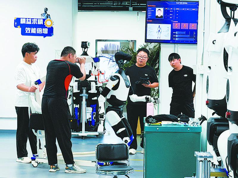在这里，人形机器人正“加速成长”！