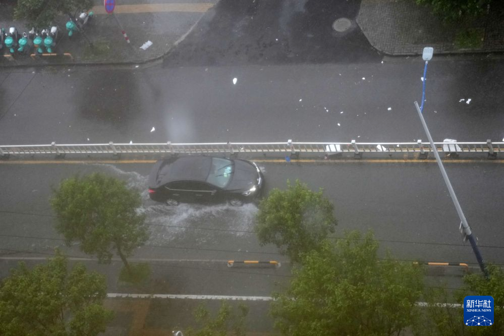 台风“沙德尔”在浙江龙湾二次登陆