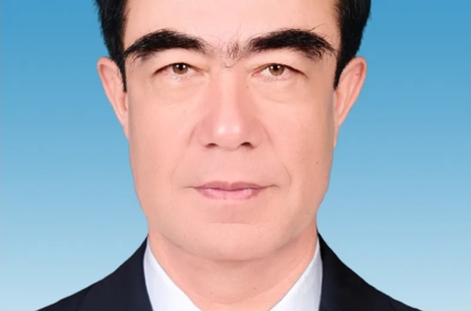 马合木提·吾买尔江任新疆维吾尔自治区副主席
