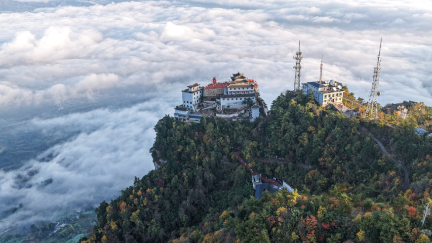 美丽中国丨鸡峰山秋色渐浓