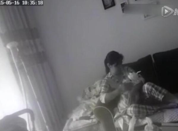月嫂猛扇新生儿新进展：因心情不好开除罚60002