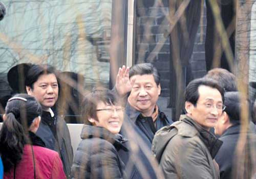 习近平现身南锣鼓巷3