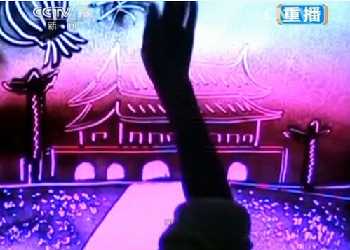 网友做沙画祝福两会3