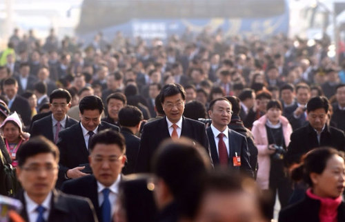 十二届全国人大二次会议举行第二次全体会议-3