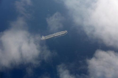 航拍马航失联客机MH370搜救海域2