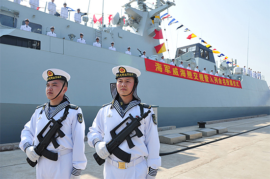 新型护卫舰威海舰加入海军战斗序列4