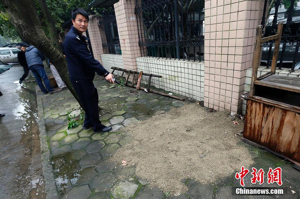 液化气残渣致广西一小学师生中毒5