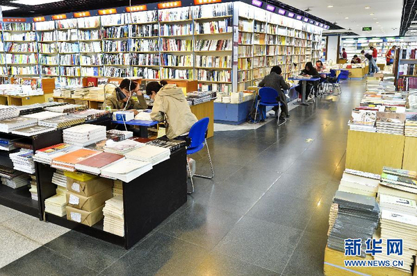 北京三联韬奋书店试行24小时营业-4
