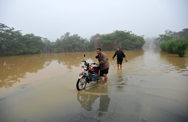 广西全州：暴雨袭击近3万人受灾 1