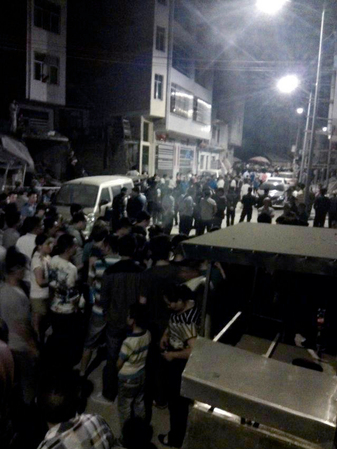 男子醉酒行凶被警察击毙2