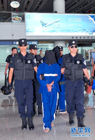 中老移交5名特大跨国贩毒案犯罪嫌疑人3