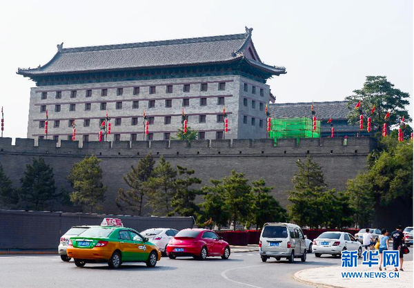 西安600年明城墙修建电梯引质疑2